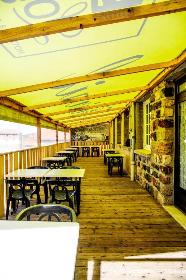 Hotel Restaurant Le Foirail Saint-Haon Exterior foto